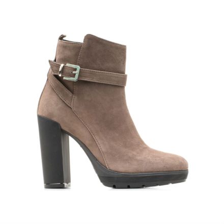 SUEDE BOOTS
